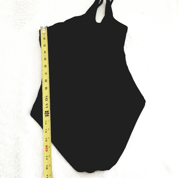 BECCA Asymmetric One Shoulder Strap Black Sexy One Piece Swimsuit Bikini NWT - Picture 5 of 16